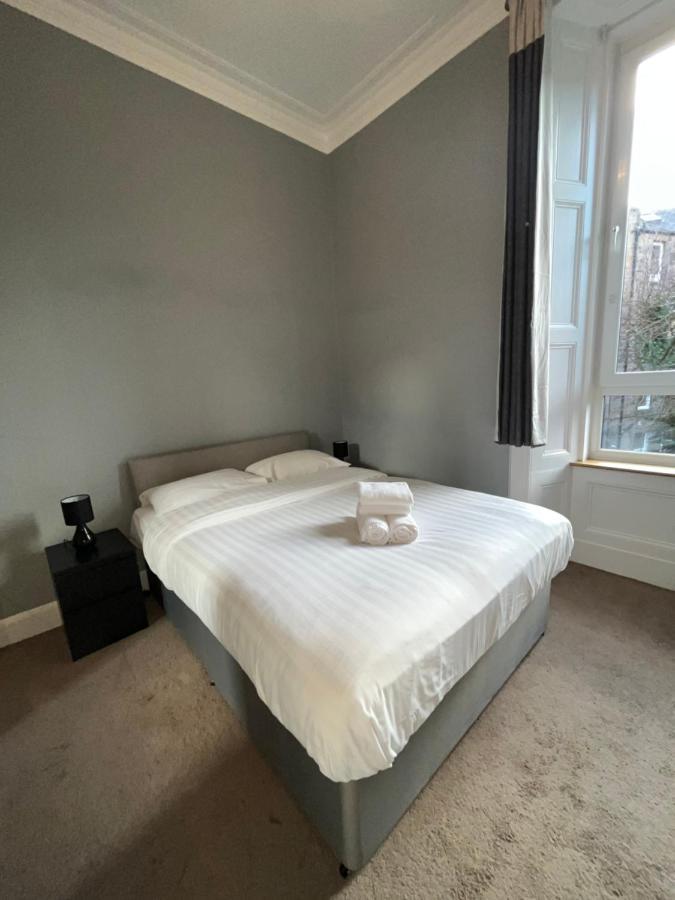 Bright 3 Bedroom Edinburgh City Apt Экстерьер фото